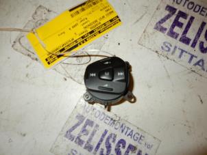 Used Radio remote control Ford Fiesta 6 (JA8) 1.25 16V Price on request offered by Zelissen V.O.F. autodemontage