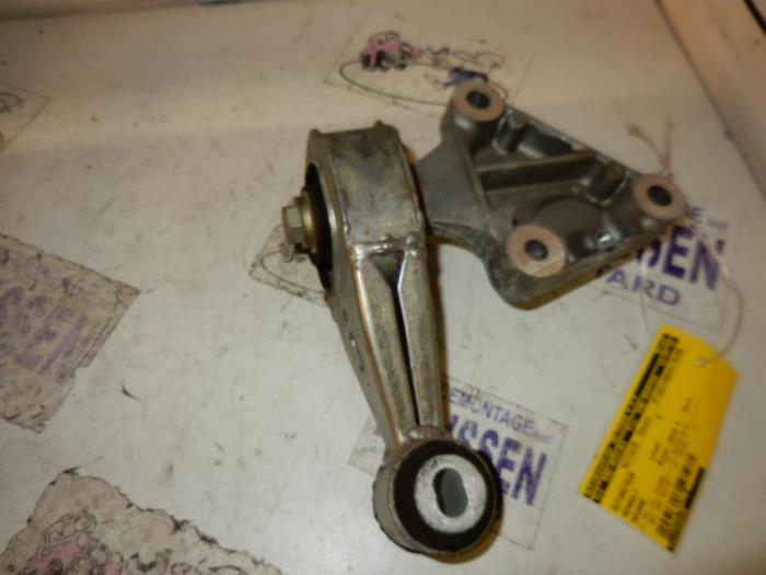 Used Engine mount Renault Megane III Coupe (DZ) 1.4 16V TCe 130 Price on request offered by Zelissen V.O.F. autodemontage