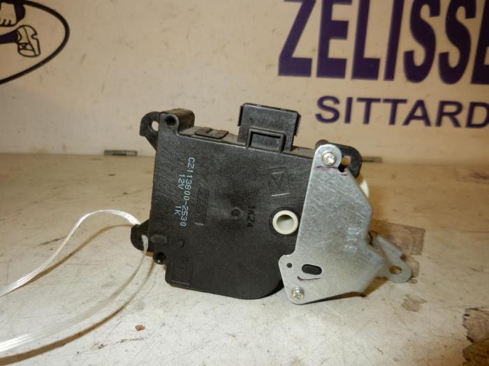 Heizungsventil Elektrisch van een Suzuki Swift (ZA/ZC/ZD1/2/3/9) 1.3 VVT 16V 2008