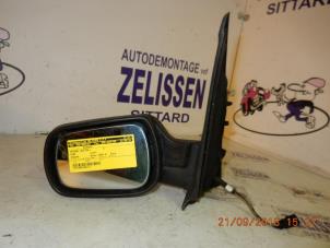 Usagé Rétroviseur extérieur gauche Ford Fusion 1.4 16V Prix € 31,50 Règlement à la marge proposé par Zelissen V.O.F. autodemontage