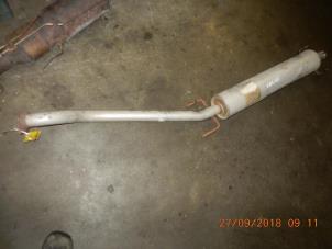 Used Exhaust middle silencer Chevrolet Evanda 2.0 16V Price on request offered by Zelissen V.O.F. autodemontage