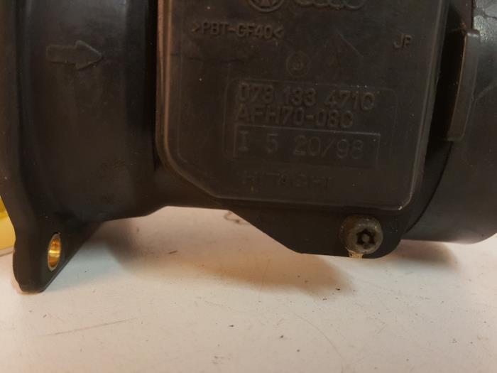 Gebrauchte Luftmassenmesser Audi A6 (C5) 2.8 V6 30V Preis auf Anfrage angeboten von Zelissen V.O.F. autodemontage