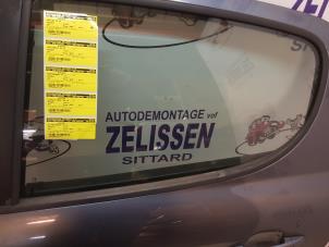 Usados Ventanilla de puerta de 4 puertas izquierda detrás Peugeot 207/207+ (WA/WC/WM) 1.4 Precio de solicitud ofrecido por Zelissen V.O.F. autodemontage