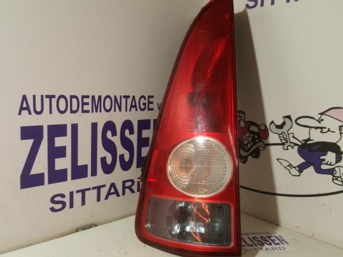 Taillight, left from a Renault Espace (JK) 2.2 dCi 16V 2003