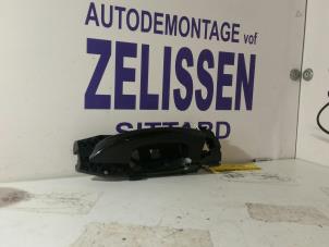Used Front door handle 4-door, right Volkswagen Golf Price on request offered by Zelissen V.O.F. autodemontage