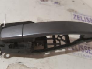 Used Rear door handle 4-door, right Opel Astra H (L48) 1.8 16V Price on request offered by Zelissen V.O.F. autodemontage
