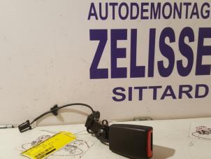 Used Rear seatbelt buckle, right Audi A1 (8X1/8XK) 1.2 TFSI Price on request offered by Zelissen V.O.F. autodemontage