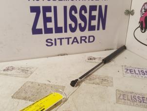 Used Rear gas strut, right Ford Ka II 1.2 Price on request offered by Zelissen V.O.F. autodemontage