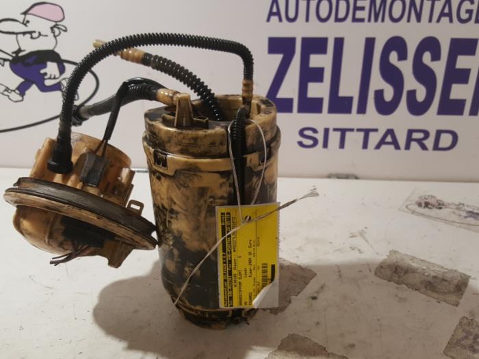 Gebrauchte Benzinpumpe Volkswagen Touareg (7LA/7L6) 5.0 TDI V10 Preis auf Anfrage angeboten von Zelissen V.O.F. autodemontage