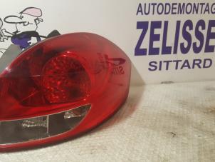 Used Taillight, right Renault Clio III (BR/CR) 1.5 dCi 85 Price on request offered by Zelissen V.O.F. autodemontage