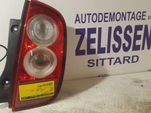 Usados Luz trasera derecha Nissan Micra (K12) 1.2 16V Precio de solicitud ofrecido por Zelissen V.O.F. autodemontage