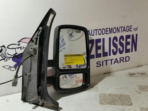 Usados Retrovisor externo derecha Renault Master Precio de solicitud ofrecido por Zelissen V.O.F. autodemontage