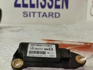 Usados Sensor de airbag Mercedes CLK Precio de solicitud ofrecido por Zelissen V.O.F. autodemontage
