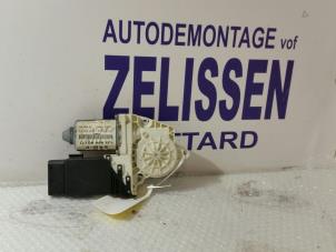 Used Door window motor Volkswagen New Beetle (9C1/9G1) 2.0 Price on request offered by Zelissen V.O.F. autodemontage