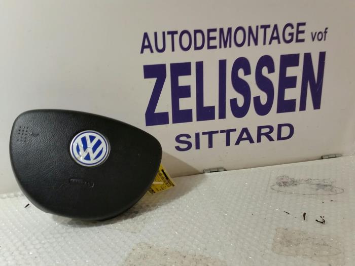 Left airbag (steering wheel) from a Volkswagen New Beetle (9C1/9G1) 2.0 1999
