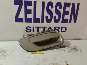 Used Rear door handle 4-door, right Volvo XC70 (SZ) XC70 2.4 T 20V Price on request offered by Zelissen V.O.F. autodemontage