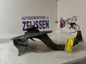 Usagé Suspension de roue avant droite Volkswagen Phaeton Prix sur demande proposé par Zelissen V.O.F. autodemontage