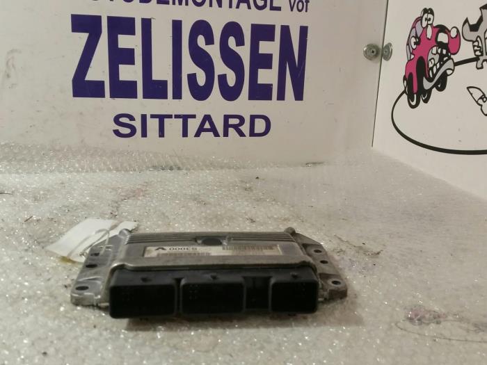 Used Engine management computer Renault Megane Price on request offered by Zelissen V.O.F. autodemontage