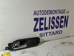 Usagé Poignée portière 2portes gauche Volkswagen Polo IV (9N1/2/3) 1.2 12V Prix sur demande proposé par Zelissen V.O.F. autodemontage