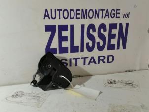 Used Sliding door lock mechanism, left Volkswagen Caddy Price € 52,50 Margin scheme offered by Zelissen V.O.F. autodemontage