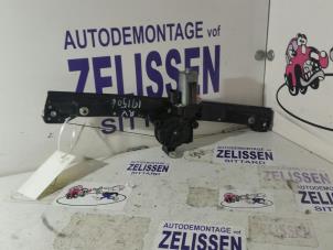 Used Window mechanism 4-door, front right Fiat Grande Punto (199) 1.2 Price on request offered by Zelissen V.O.F. autodemontage