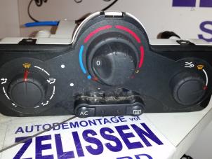 Usados Panel de control de calefacción Renault Clio Precio de solicitud ofrecido por Zelissen V.O.F. autodemontage
