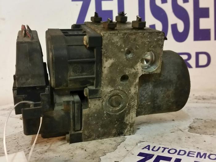 Używane Pompa ABS Citroen Jumper (U5/ZB) 2.8 HDi Cena € 183,75 Procedura marży oferowane przez Zelissen V.O.F. autodemontage