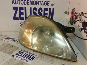 Used Headlight, right Kia Rio (DC12) 1.5 16V Price € 31,50 Margin scheme offered by Zelissen V.O.F. autodemontage