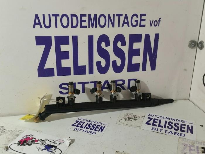 Usagé Système d'injection Opel Corsa D 1.2 16V Prix € 42,00 Règlement à la marge proposé par Zelissen V.O.F. autodemontage