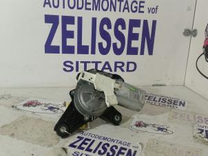 Usados Motor de limpiaparabrisas detrás Renault Modus/Grand Modus (JP) 1.4 16V Precio € 31,50 Norma de margen ofrecido por Zelissen V.O.F. autodemontage