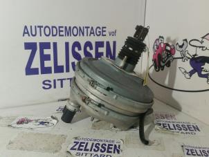 Usagé Assistant de freinage Mercedes S (W220) 3.2 S-320 18V Prix € 78,75 Règlement à la marge proposé par Zelissen V.O.F. autodemontage