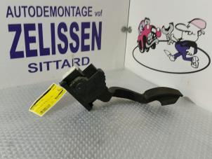 Used Accelerator pedal Opel Corsa Price € 52,50 Margin scheme offered by Zelissen V.O.F. autodemontage