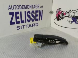 Gebrauchte Türgriff 4-türig links hinten Opel Corsa Preis € 15,75 Margenregelung angeboten von Zelissen V.O.F. autodemontage