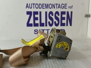 Used Rear seatbelt, left Mercedes S (W220) 3.2 S-320 18V Price € 47,25 Margin scheme offered by Zelissen V.O.F. autodemontage