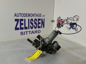 Used Electric heater valve Mercedes S (W220) 3.2 S-320 18V Price € 52,50 Margin scheme offered by Zelissen V.O.F. autodemontage