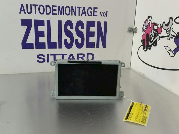 Used Interior display Audi A5 Quattro (B8C/S) Price € 210,00 Margin scheme offered by Zelissen V.O.F. autodemontage