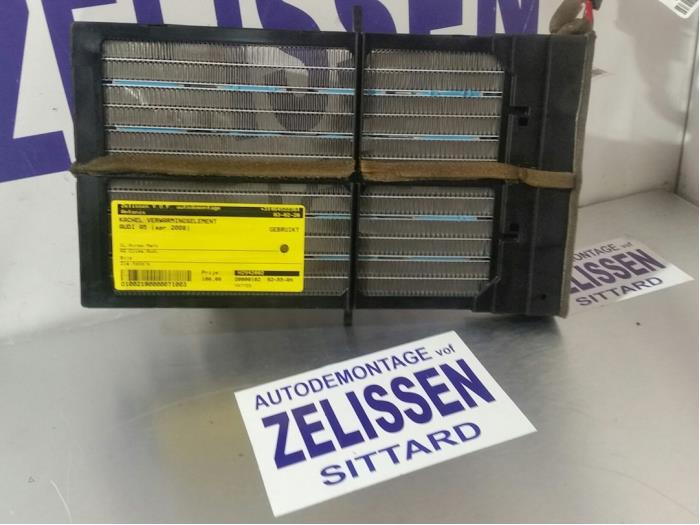 Używane Element grzewczy Audi A5 Quattro (B8C/S) Cena € 105,00 Procedura marży oferowane przez Zelissen V.O.F. autodemontage