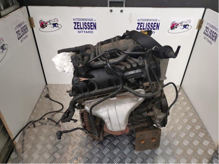 Used Engine Renault Twingo II (CN) 1.2 16V Price € 450,00 Margin scheme offered by Zelissen V.O.F. autodemontage