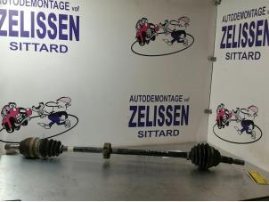 Used Front drive shaft, right Opel Astra G (F08/48) 1.6 16V Price € 36,75 Margin scheme offered by Zelissen V.O.F. autodemontage