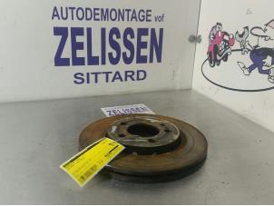 Used Front brake disc Volkswagen Polo V (6R) 1.4 16V Price € 36,75 Margin scheme offered by Zelissen V.O.F. autodemontage