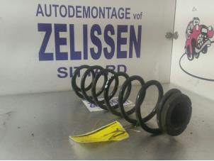 Gebrauchte Federschraube vorne Volkswagen Polo V (6R) 1.4 16V Preis € 21,00 Margenregelung angeboten von Zelissen V.O.F. autodemontage