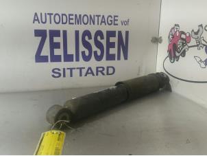 Used Front shock absorber, right Opel Movano Price € 47,25 Margin scheme offered by Zelissen V.O.F. autodemontage