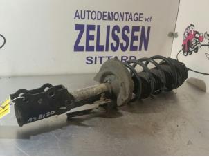 Usagé Barre amortisseur avant gauche Ford Fiesta 6 (JA8) 1.25 16V Prix € 42,00 Règlement à la marge proposé par Zelissen V.O.F. autodemontage