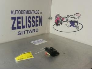 Używane Silnik zaworu nagrzewnicy Opel Agila (B) 1.0 12V Cena € 21,00 Procedura marży oferowane przez Zelissen V.O.F. autodemontage