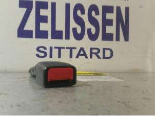 Used Front seatbelt buckle, right Kia Picanto (BA) 1.0 12V Price € 21,00 Margin scheme offered by Zelissen V.O.F. autodemontage