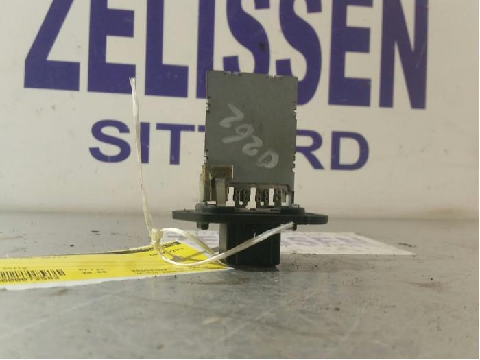 Heater resistor from a Kia Picanto (BA) 1.0 12V 2011