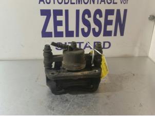 Usagé Etrier de frein (pince) avant gauche Kia Picanto (BA) 1.0 12V Prix € 36,75 Règlement à la marge proposé par Zelissen V.O.F. autodemontage