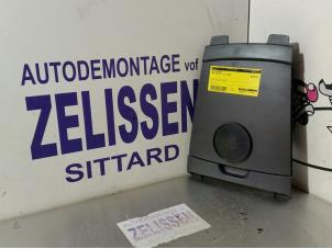 Używane Uchwyt na kubek Opel Agila (B) 1.0 12V Cena € 31,50 Procedura marży oferowane przez Zelissen V.O.F. autodemontage