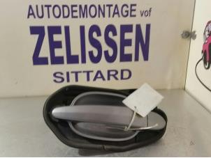Usagé Poignée de porte arrière gauche BMW 5 serie (E60) 530d 24V Prix € 47,25 Règlement à la marge proposé par Zelissen V.O.F. autodemontage