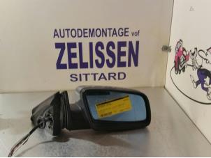 Used Wing mirror, right BMW 5 serie (E60) 530d 24V Price € 78,75 Margin scheme offered by Zelissen V.O.F. autodemontage